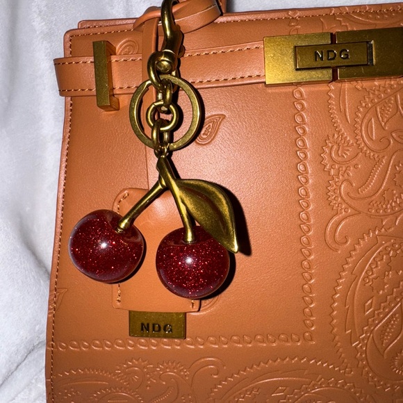 🍒Various Cherry Charms *Bag Not Included - Picture 5 of 15